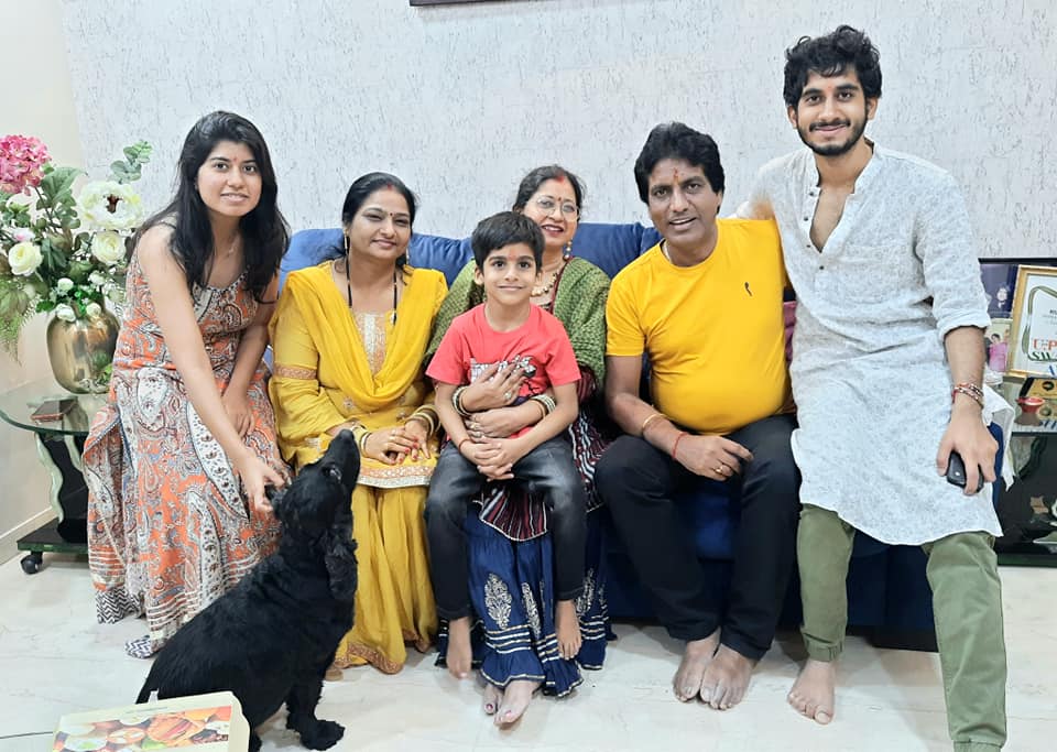 Srivastava with raju srivastava's wife and their children