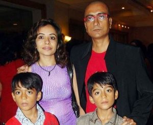 Amit Bhatt With His Wife and Children