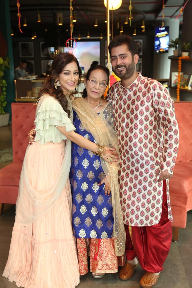Sunayana Fozdar Wiki Height Age Family Husband Bio The Celeb Bio sunayana-fozdar-wiki-height-age-family-husband-bio-the-celeb-bio