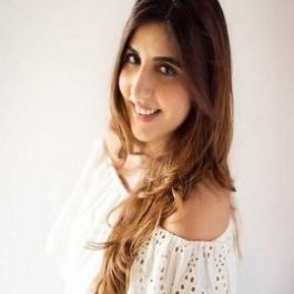 Simone Khambatta bio