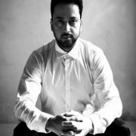 Manuj Walia Bio