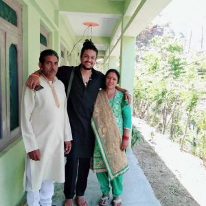 Hansraj Raghuwanshi with his parents