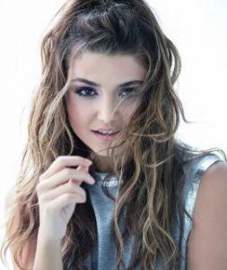 Hande Erçel Biography, Wiki, Bio, Age, Weight, Height, Serials, Affairs, Controversy, Lifestyle