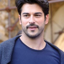 top-actor-Burak-Özçivit-hot-turkish-handsome