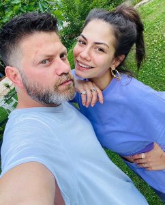 Demet-Özdemir-with-her-brother-the-celeb-bio Demet-Özdemir-with-her-brother