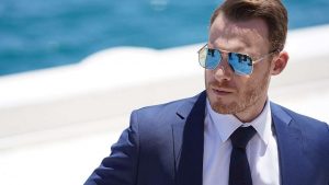 Kerem-Bürsin-hottest-turkish-actor-handsome-hot-actor-in-turkey Kerem-Bürsin-hottest-turkish-actor-handsome-hot-actor-in-turkey