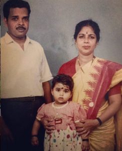 an-old-picture-of-asihwarya-lekshmi-and-her-parents