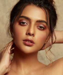 ruhi-singh-biography