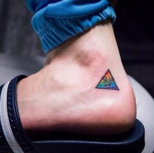 Katy Perry's Prism Tattoo on her Ankle