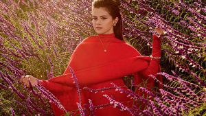 selena-gomez-photoshoot-for-vogue-mexico-biography-the-celeb-bio-blogs