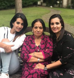 Kundra's Mother and sisters