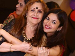 Ridhima-pandit-with-her-mother