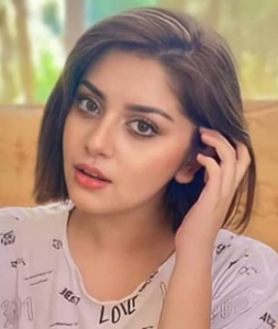 Alizeh Shah – Wiki, Biography, Boyfriend, Age, Family, Career, Controversy , Wikipedia
