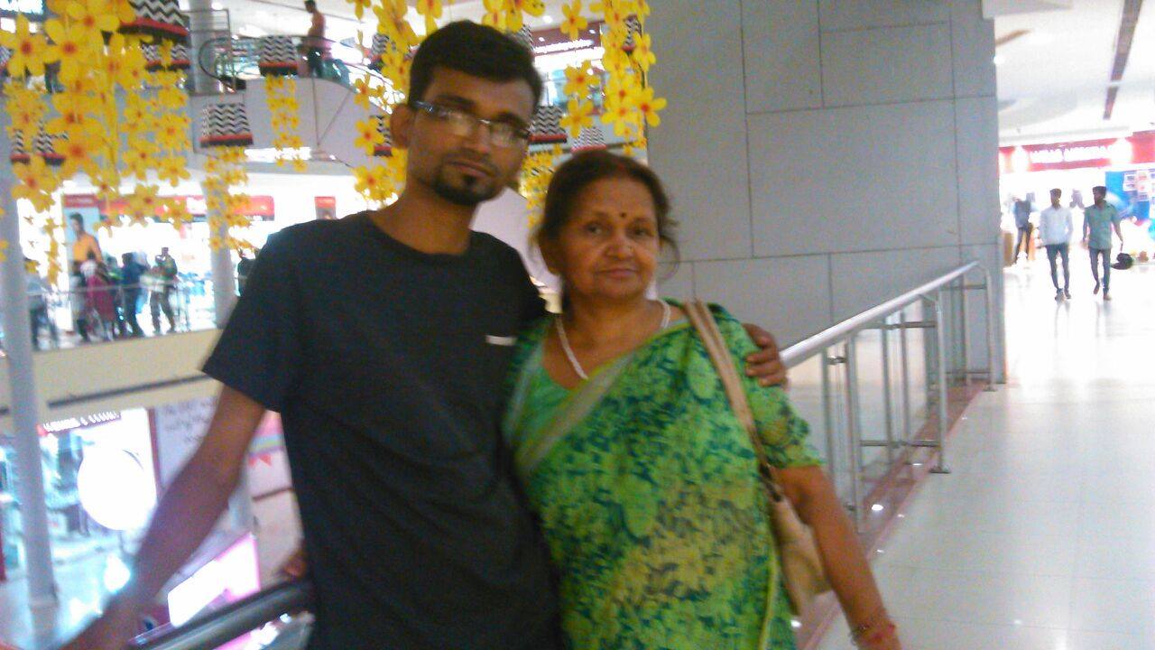 Deepak Kumar Mishra with his mother
