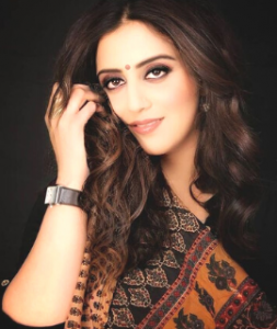 Aaryaa Sharma biography