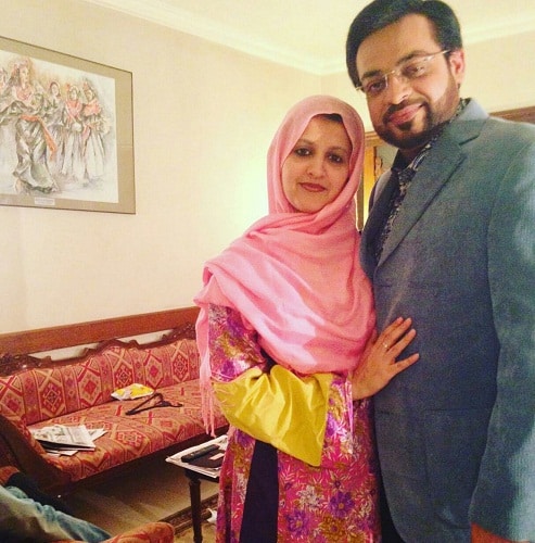 Syeda Bushra Aamir with her husband, Aamir