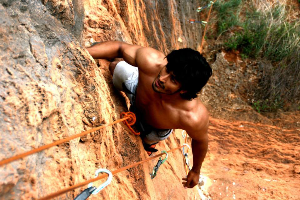 Vidyut Jammwal Facts- He enjoys mountain climbing