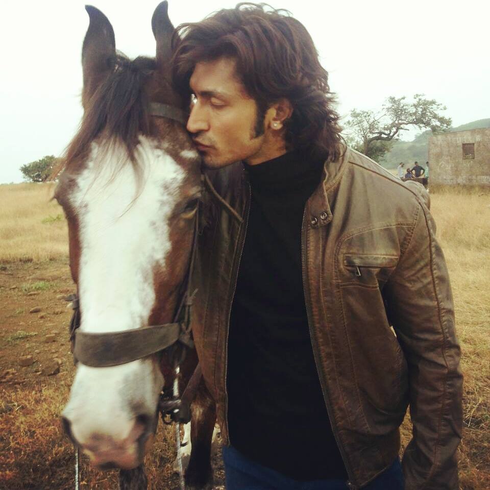 Vidyut Jammwal Facts- He loves horses