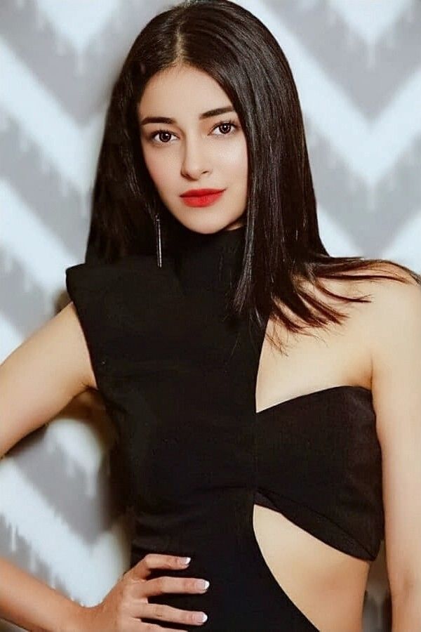 Ananya Panday Facts -Most Desirable Women