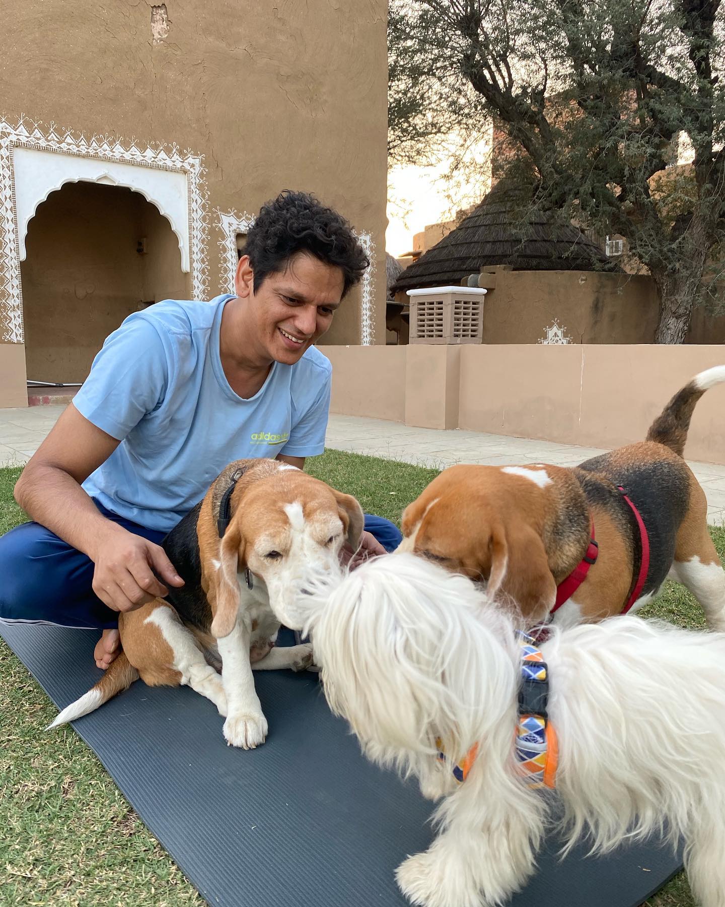 Vijay Varma loves dogs