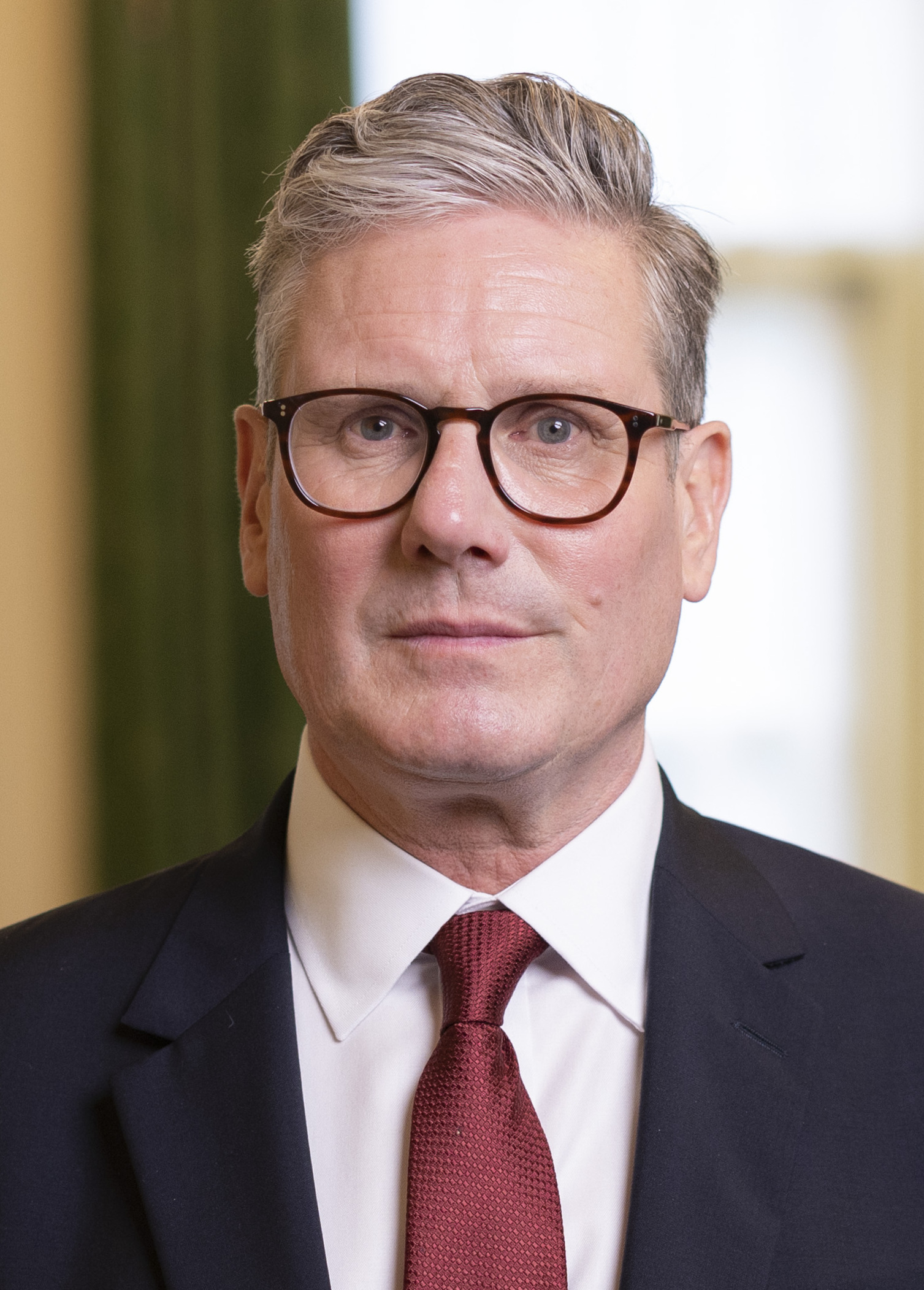 Keir Starmer Resignation sparks major political upheaval in the UK as the Prime Minister prepares to step down, with Andy Burnham emerging as a potential successor.